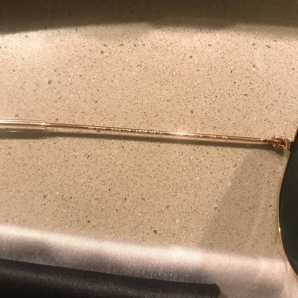 Ray-Ban gold aviators - Picture 3 of 5